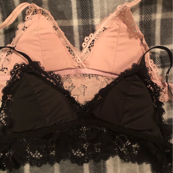 Marilyn Monroe bras - Picture 2 of 3